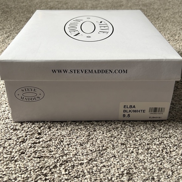 NWT Steve Madden black and white wedge sandal - Picture 7 of 7